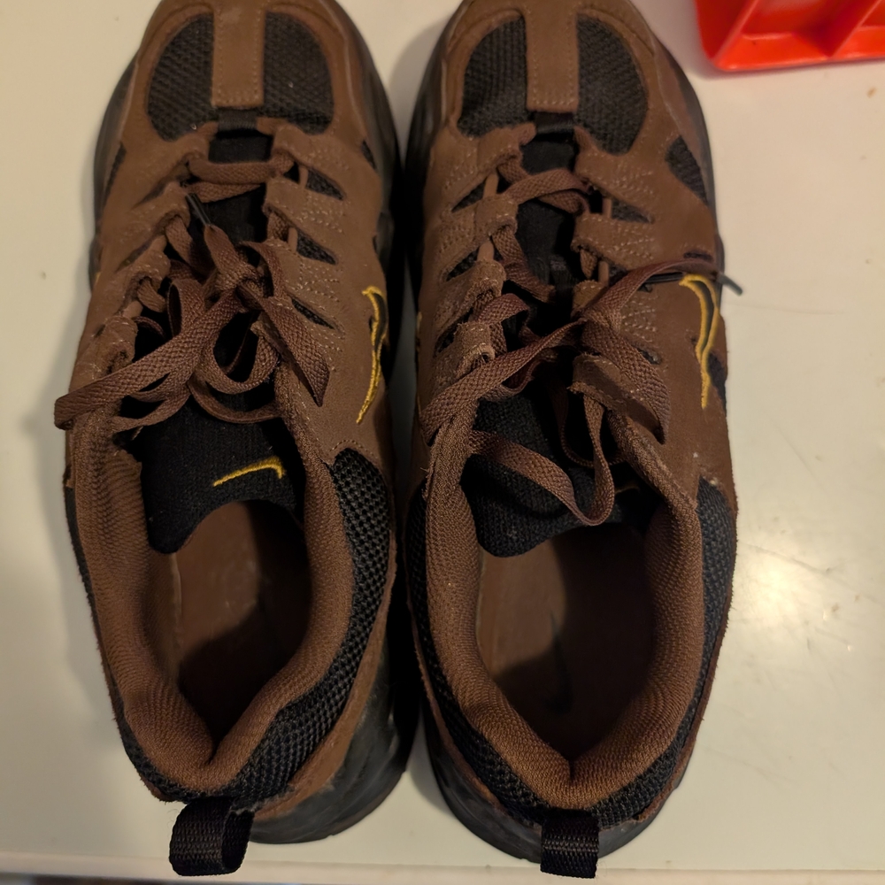 Brown and Black Men's Athletic Shoes